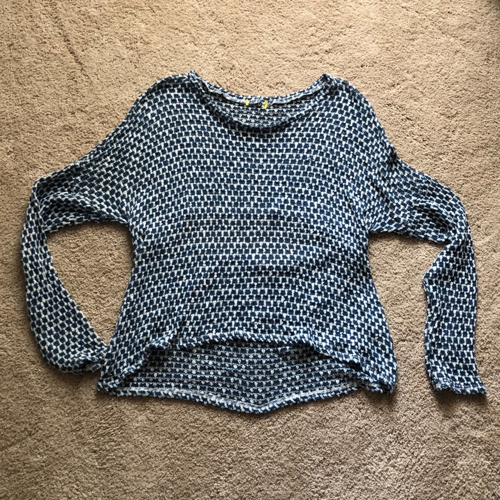 Open Back Sweater - Picture 2 of 4